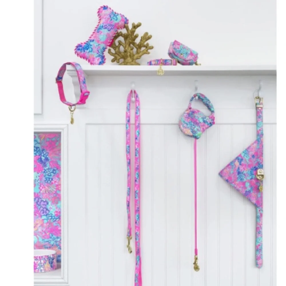Lilly Pulitzer Dog / Pet Bowl: Splendor in the Sand